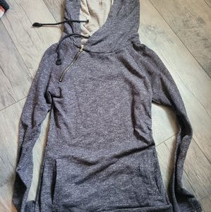 Ampersand Ave double hood